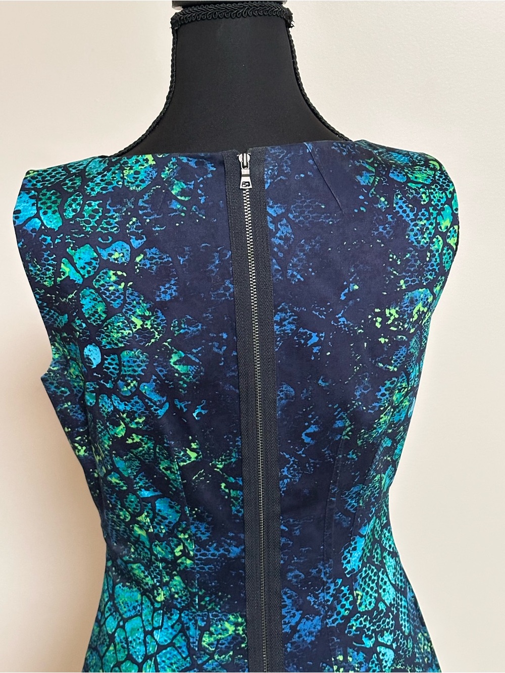Tahari Teal and Navy Printed Sheath Dress - Picture 6 of 12